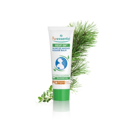 Un tube de Baume de Massage Puressentiel Resp OK, étiqueté comme contenant des huiles essentielles, est présenté. À côté, des brins de verdure évoquent des ingrédients naturels. L'emballage met en avant son utilisation pour faciliter la respiration. Dakar