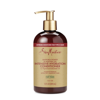 Un flacon d'après-shampoing SheaMoisture Hydratation Intense avec pompe. L'étiquette met en valeur le miel de manuka et l'huile de mafura, conçus pour les cheveux de type 4. Respectueux de la couleur, il hydrate et régénère les cheveux secs et abîmés. 384 ml. Dakar