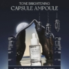 Une bouteille de Coffret Skin1004 est exposée avec des lanternes suspendues et un paysage d'arche côtière. Le texte dit : « Avec l'élégance de notre Coffret Skin1004, nous serons à vos côtés tout au long de votre voyage, illuminant votre éclat intérieur. Dakar