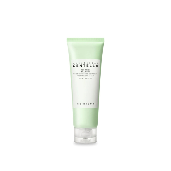 Un tube vert menthe de crème visage Skin1004 à la Centella de Madagascar, avec un bouchon blanc et un texte détaillant ses ingrédients, mettant en avant la Centella de Madagascar. Le tube se détache sur un fond blanc uni. Dakar