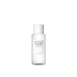 Un flacon blanc de tonique illuminateur SKIN1004 à la centella de Madagascar. L'étiquette présente un texte noir avec le nom et les informations du produit. Le flacon, au design minimaliste, se détache sur un fond blanc. Dakar