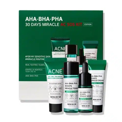 Coffret de soins vert et blanc, composé de six produits étiquetés « ACNE » et « SOME BY MI ». Il comprend des crèmes, des sérums et des nettoyants conditionnés en tubes et en flacons, placés dans une boîte verte étiquetée « AHA·BHA·PHA 30 Days Miracle AC SOS Kit Edition ». Dakar