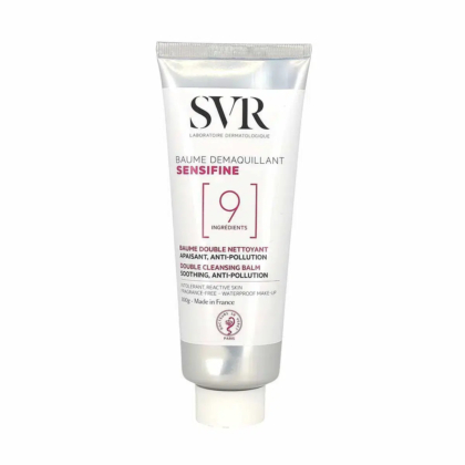 Tube argenté de SVR Sensifine Baume Démaquillant, avec inscription indiquant qu'il s'agit d'un baume double nettoyant pour peaux sensibles, contenant 9 ingrédients. Labellisé anti-pollution et démaquillant waterproof. Fabriqué en France. Dakar