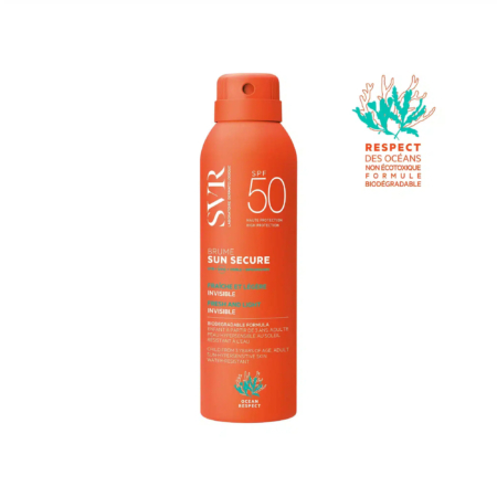 Un spray orange de SVR Sun Secure avec SPF 50. Le flacon est orné d'un texte blanc et bleu clair. À droite, un petit logo représentant un corail et un texte sur la formule biodégradable et respectueuse des océans. Dakar