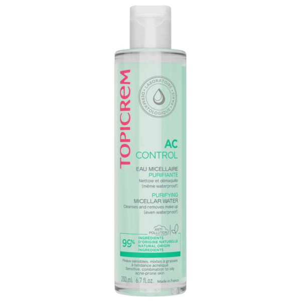 Un flacon de 200 ml d'Eau Micellaire Purifiante Topicrem AC Control. Son packaging transparent, avec son bouchon blanc et son étiquette verte, met en valeur ses ingrédients purifiants et naturels, adaptés au démaquillage waterproof. Dakar