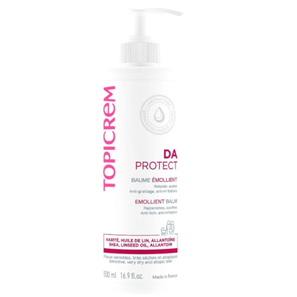 Flacon blanc de baume émollient Topicrem DA Protect, muni d'une pompe. L'étiquette met en valeur sa formule anti-démangeaisons et anti-irritations, adaptée aux peaux sensibles, sèches et atopiques, contenant du beurre de karité et de l'huile de lin. Contenance : 500 ml. Dakar