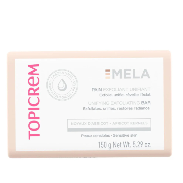 Une boîte de pain exfoliant unifiant Topicrem MELA, portant les inscriptions « Laboratoire Dermatologique », « Noyaux d'abricot » et « Peaux sensibles ». L'emballage met en avant les bienfaits exfoliants et unifiants de la peau, avec un poids net de 150 g. Dakar