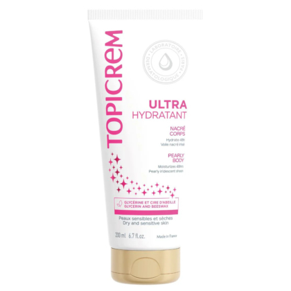 Tube blanc de crème corps nacrée ultra hydratante Topicrem, avec inscription rose et grise. Il met en valeur les propriétés hydratantes de la glycérine et de la cire d'abeille, idéales pour les peaux sèches et sensibles. Contenance : 200 ml. Dakar