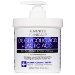Un pot blanc de Crème Corps à 10 % d'Acide Glycolique et Lactique ADVANCED CLINICALS 454 g, comme la Crème Éclaircissante à la Vitamine C, est anti-âge, sans parfum, testé par des dermatologues et est disponible en format de 16 oz. Dakar