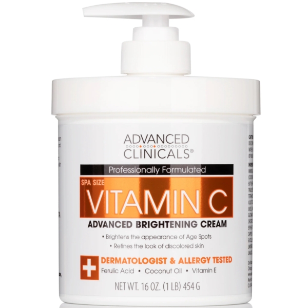 Un pot blanc de 454 g de Crème Éclaircissante Formule Avancée Vitamine C ADVANCED CLINICALS illumine la peau et réduit les taches de vieillesse. Associez-le à la Crème de Secours Anti Age Rose Bulgare ADVANCED CLINICALS pour de meilleurs résultats. Dakar