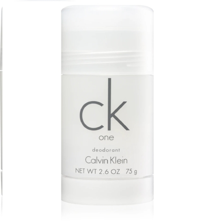 Le déodorant mixte en stick CK One de Calvin Klein est présenté dans un élégant flacon blanc avec un bouchon transparent et une inscription grise. L'étiquette « ck one » et le nom de la marque sont bien visibles, ainsi que son poids net de 75 g, ce qui en fait un complément idéal à tout coffret cadeau mixte. Dakar