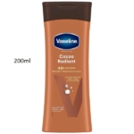 Une lotion Vaseline Cocoa Radiant de 200 ml avec un bouchon marron offre une hydratation au beurre de cacao pendant 48 heures, un essentiel du quotidien qui complète parfaitement les cadeaux de luxe comme le coffret cadeau pour homme GUERLAIN Habit Rouge Eau de Toilette 100 ml + gel douche 75 ml. Dakar