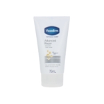 Un tube de 75 ml de Vaseline Intensive Care Advanced Repair Fragrance Free Creme se tient debout sur un fond blanc, son emballage blanc avec un texte bleu et argenté ressemblant aux produits La Roche Posay Cicaplast. Dakar
