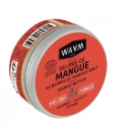Un contenant rond de beurre de mangue WAAM Paris avec une étiquette rouge. Le texte comprend « Beurre de Mangue », « 100 % Origine Naturelle », « Nourrit - Adoucit - Répare » et les logos de certification COSMOS Organic et ECOCERT. Dakar