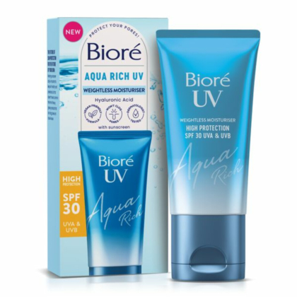 Bioré Crème Hydratante Légère UV Aqua Riche Spf30 50 ml en tube bleu, présentée avec son étui. Cette crème hydratante légère contient de l'acide hyaluronique et offre une haute protection UVA/UVB. Dakar
