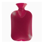 Une bouillotte à eau rainure Fashy double de 2 L (32 cm) de couleur rouge, dotée d'une surface texturée et d'un col large, est photographiée sur un fond blanc uni. Dakar
