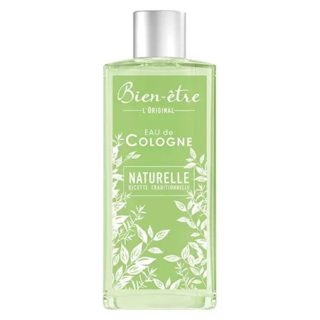 Un flacon transparent de L'Original Eau de Cologne Naturelle 250 ml contient un liquide vert clair, avec des motifs floraux et de feuilles blancs ainsi qu'un texte français sur l'étiquette, capturant l'essence intemporelle de l'Eau de Cologne classique. Dakar