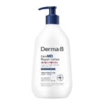 Un flacon blanc de 400 ml de Derma B Lait Réparatrice Corps avec des Céramides CeraMD Repair Lotion avec une pompe bleue ; l'étiquette, en anglais et en coréen, met en avant sa formule derma douce pour les peaux sensibles. Dakar