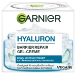Boîte de Garnier Gel Crème Réparatrice Barrière à l'Acide Hyaluronique 50 ml, dans un pot en verre avec du gel blanc et des tranches d'aloès. Points forts : Hydratation de 48 heures, barrière réparatrice, convient aux peaux sensibles et formule végétalienne. Dakar