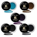 Cinq pots de 5 g de L.A. Girl Gel Eyeliner Professionnel Longue Tenue WaterProof avec des couvercles noirs étiquetés "L.A. Girl GEL EYELINER" sont présentés dans des teintes sarcelle, marron, violet, noir mat et noir pailleté avec des échantillons de couleurs assorties. Dakar