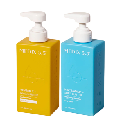 Deux flacons pompe rectangulaires de Medix 5.5 Kit Éclat et Soin Vitamine C Niacinamide et Curcuma : un Gel Douche et un Lait. Dakar