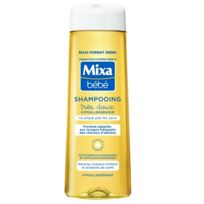 Mixa Bébé Shampoing Très Doux Hypoallergénique 300 ml est un liquide jaune dans un flacon bleu et blanc étiqueté en France, destiné aux bébés et à un usage fréquent avec une formule douce et hypoallergénique. Dakar