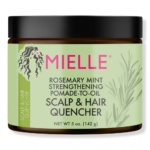 Un pot de Mielle Organics Pommade capillaire fortifiante (Rosemary Mint) 142g - avec des accents et une marque de romarin - s'associe parfaitement avec ACTIVILONG Pommade capillaire Actigloss dans votre routine de soins capillaires. Dakar