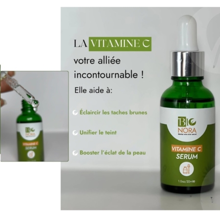 Un flacon vert de Bionora Sérum Vitamine C Anti Taches Illuminateur Teint 30 ml avec un compte-gouttes repose sur une surface blanche. Un texte met en avant ses bénéfices : estompe les taches, unifie le teint et donne de l'éclat à la peau. Dakar