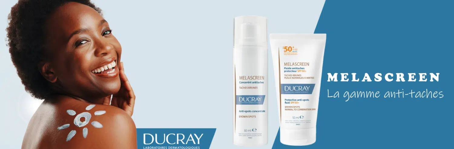 Une femme souriante avec des rayons de soleil peints en blanc sur l'épaule se tient à côté des produits de soin anti-taches DUCRAY Melascreen, présentés par Univers Cosmetix, et du texte "Melascreen, La gamme anti-taches". Dakar