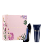 Coffret cadeau Carolina Herrera Coffret Good Girl Eau De Parfum avec un flacon de parfum en forme de talon d'Achille et un tube de lotion Good Girl bleu foncé présenté devant. Dakar