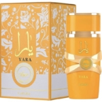 Une boîte à parfum orange vif avec des motifs floraux dorés et des écritures arabes à côté d'un flacon orange assorti étiqueté "YARA" par Lattafa. Le flacon est orné d'accents dorés et d'une bande décorative dorée. Dakar