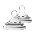 Deux tétines de biberon en silicone transparent sont présentées côte à côte sur un fond blanc. Elles ont un sommet arrondi et une base large et plate conçue pour les biberons. Dakar