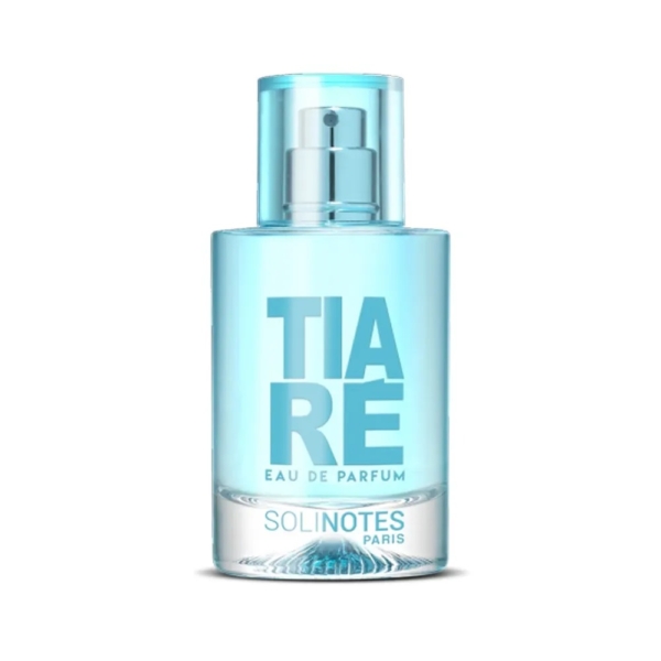 L'Eau de Parfum Solinotes Tiare pour Femme 50 ml se présente sous la forme d'un flacon bleu transparent avec un bouchon vaporisateur assorti et la mention "Solinotes Paris" sur la base, le tout sur un fond blanc immaculé. Dakar