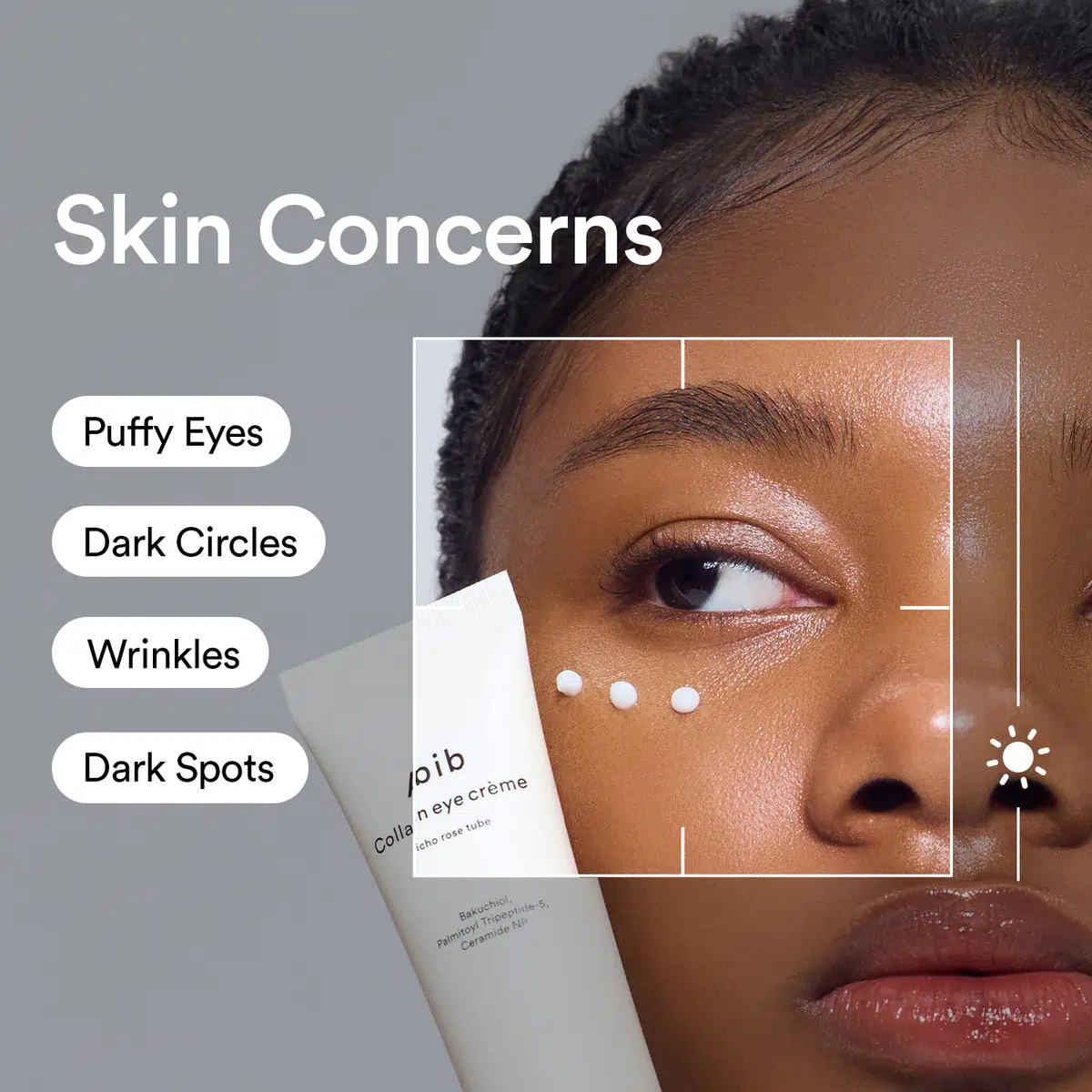 Gros plan du visage d'une femme avec des petits points de Abib Crème Contour des Yeux au Collagène Tube de Rose de Jéricho 30 ml sous l'œil. Le texte mentionne les yeux gonflés, les cernes, les rides et les taches sombres. Un tube de crème blanche pour les yeux est visible au premier plan. Dakar