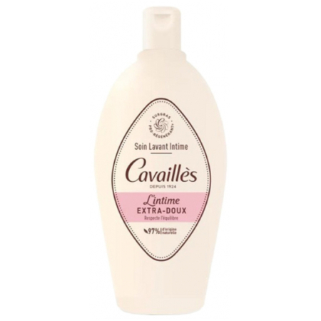Un flacon de 100 ml de Cavaillès Soin Lavant Intime Extra Doux, un nettoyant intime doux avec un corps blanc, une étiquette rose et un bouchon à charnière. L'étiquette frontale en français affiche les détails du produit. Dakar