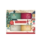 Un coffret cadeau Yankee Candle festif avec quatre bougies vertes, rouges, blanches et orange, chacune avec un parfum unique, présentées dans une boîte sur le thème des fêtes avec un arbre de Noël, du patinage, des cadeaux et de la neige. Dakar