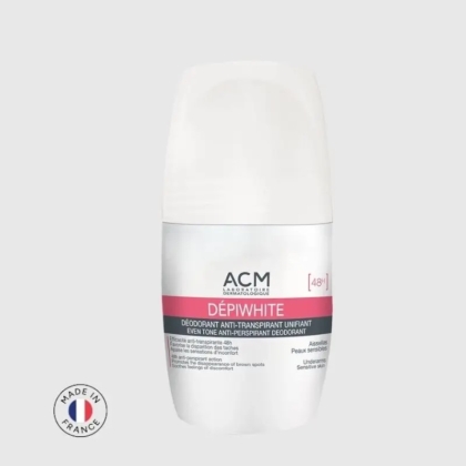 Acm Dépiwhite Déodorant Anti Transpirant Unifiant Zone Sombres Aisselles 50ml est un roll-on blanc avec des accents roses et gris, unifiant le teint des aisselles et réduisant les taches sombres. La mention "Made in France" est inscrite en bas à gauche. Dakar