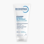 BIODERMA Atoderm Gel Moussant Intensif 200ml est un nettoyant pour les peaux irritées ou atopiques, présenté dans un tube avec un texte bleu et noir sur fond blanc. Dakar