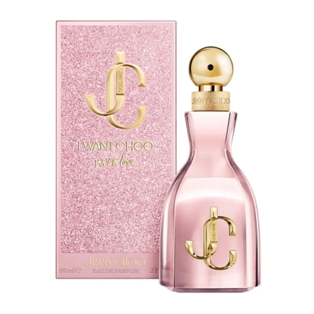 Un flacon de parfum rose avec un bouchon doré et le logo "JC" se trouve à côté d'une boîte rose pailletée assortie portant l'inscription "I WANT CHOO with love" de Jimmy Choo. La boîte est ornée d'un texte et d'une marque en or. Dakar