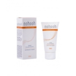 Un tube et une boîte de crème blanchissante Nohooh Monaco, tous deux blancs avec des accents et un texte orange. L'ensemble est placé sur un fond blanc uni. Dakar