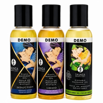Un paquet de trois feuilles Nature Republic Masque en Tissu Real Nature Baies d'Açaï, chacune présentant un emballage coloré avec une illustration vibrante et la mention "DEMO" sur le dessus. Dakar