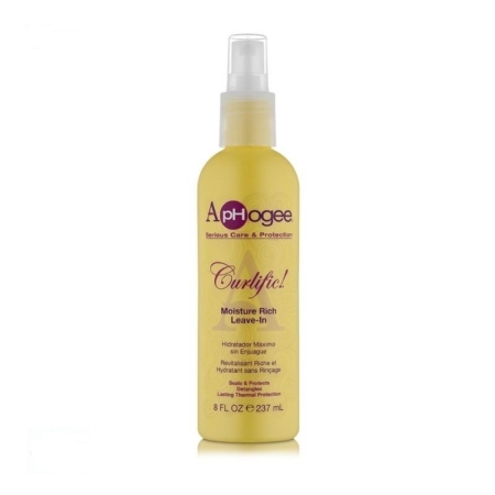 Un flacon pulvérisateur jaune de l'après-shampoing sans rinçage ApHogee Curlific ! Moisture Rich Leave-In conditioner, 8 fl oz (237 ml), avec un embout blanc et une étiquette violette. Dakar