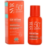 Le produit SVR Protection Solaire Aqua Fluide Sun Secure SPF50+ 50ml se présente dans un flacon et une boîte rouges avec un texte blanc et orange. Il offre une haute protection solaire, une absorption rapide, une résistance à la transpiration et une formule non comédogène. Dakar
