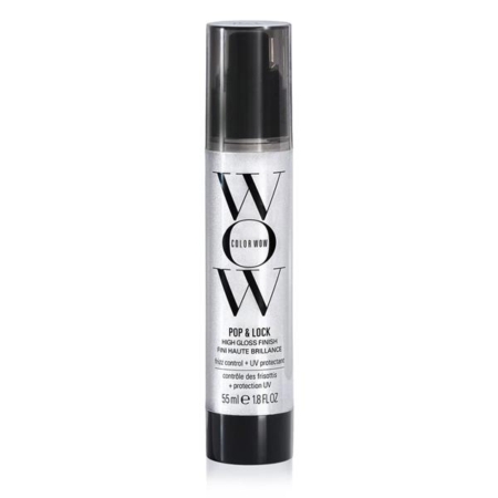 Un flacon de Color Wow Pop & Lock High Gloss Finish, un produit capillaire dans un flacon pompe transparent de 55 ml avec un bouchon noir et un lettrage noir gras sur une étiquette argentée. Dakar