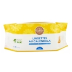 Un paquet de lingettes pour bébés au calendula de la marque Gifrer avec un motif floral jaune, étiqueté "Lingettes au Calendula", contenant 70 lingettes et portant la mention "produit naturel à 98%". Dakar