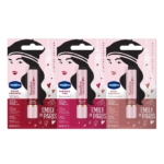 Trois paquets de baume à lèvres Vaseline en édition limitée Emily in Paris, avec une femme illustrée avec un béret et la Tour Eiffel en arrière-plan. Saveurs : Rouge Romance, Parisian Pink, Nude Nouveau. Emballage rose et rouge. Dakar