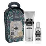 Coffret cadeau de Tesori d'Oriente White Musk, composé d'une boîte décorée, d'un tube de crème de douche aromatique et d'un vaporisateur de parfum aromatique. L'emballage présente un motif floral aux accents verts, blancs et rouges. Dakar