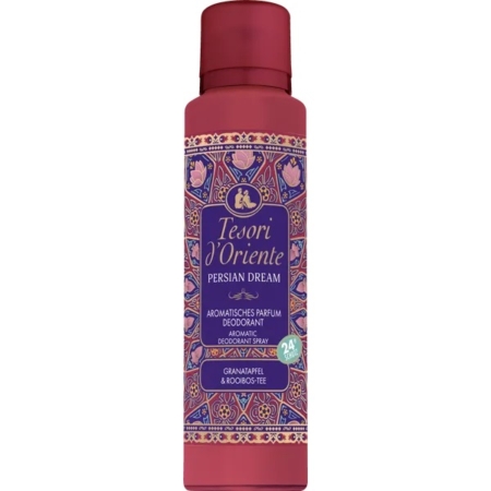 Une boîte rose et violette du déodorant en spray Tesori d'Oriente Persian Dream, avec des motifs ornés et un texte soulignant son parfum aromatique à la grenade et au thé rooibos, et sa protection pendant 24 heures. Dakar