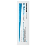 Un tube blanc étiqueté "Dr Melaxin Crème Anti Taches de Rousseur et Imperfections 50 ml" avec un texte bleu et noir, contient de l'acide tranexamique et du niacinamide pour usage externe uniquement. Dakar