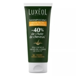 Le shampooing Luxéol Anti-Chute Volume Progressif, Brillance et Résistance 200 ml prétend réduire la chute des cheveux de 40 % et préserver 3 761 cheveux. Le tube vert est rehaussé d'une élégante inscription blanche et dorée. Dakar